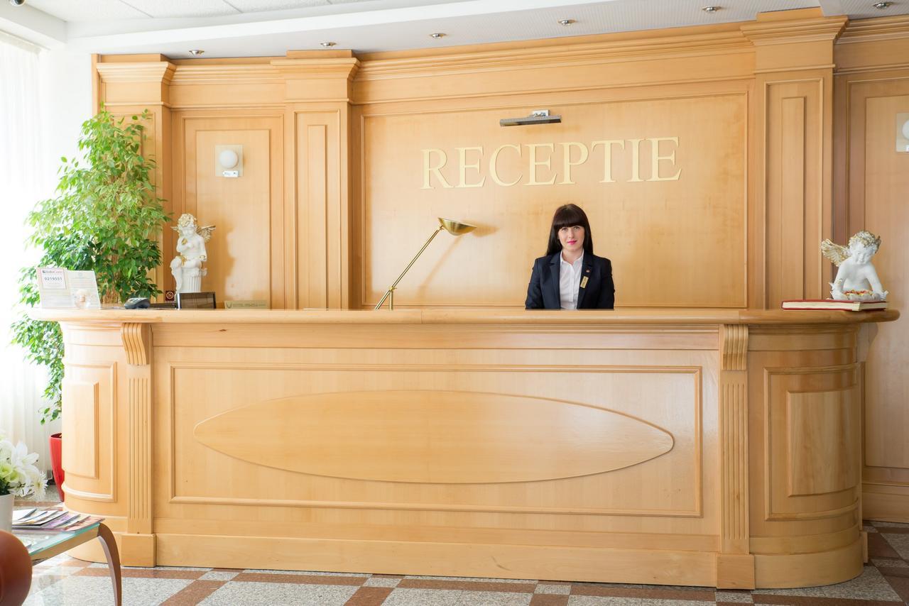 Hotel Nemira สลานิก-มอลโดวา ภายนอก รูปภาพ